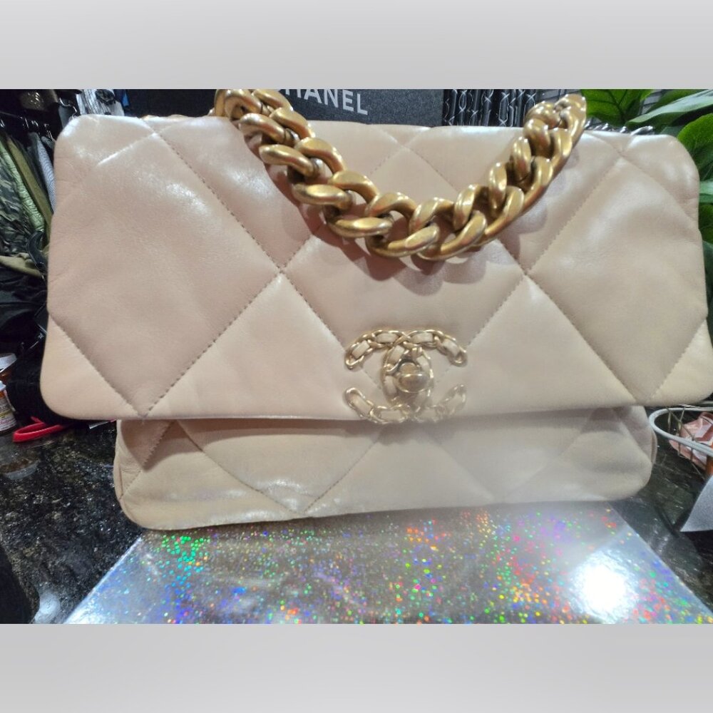 EUC Chanel 19 Medium Flap with Chain Top Handle and Strap